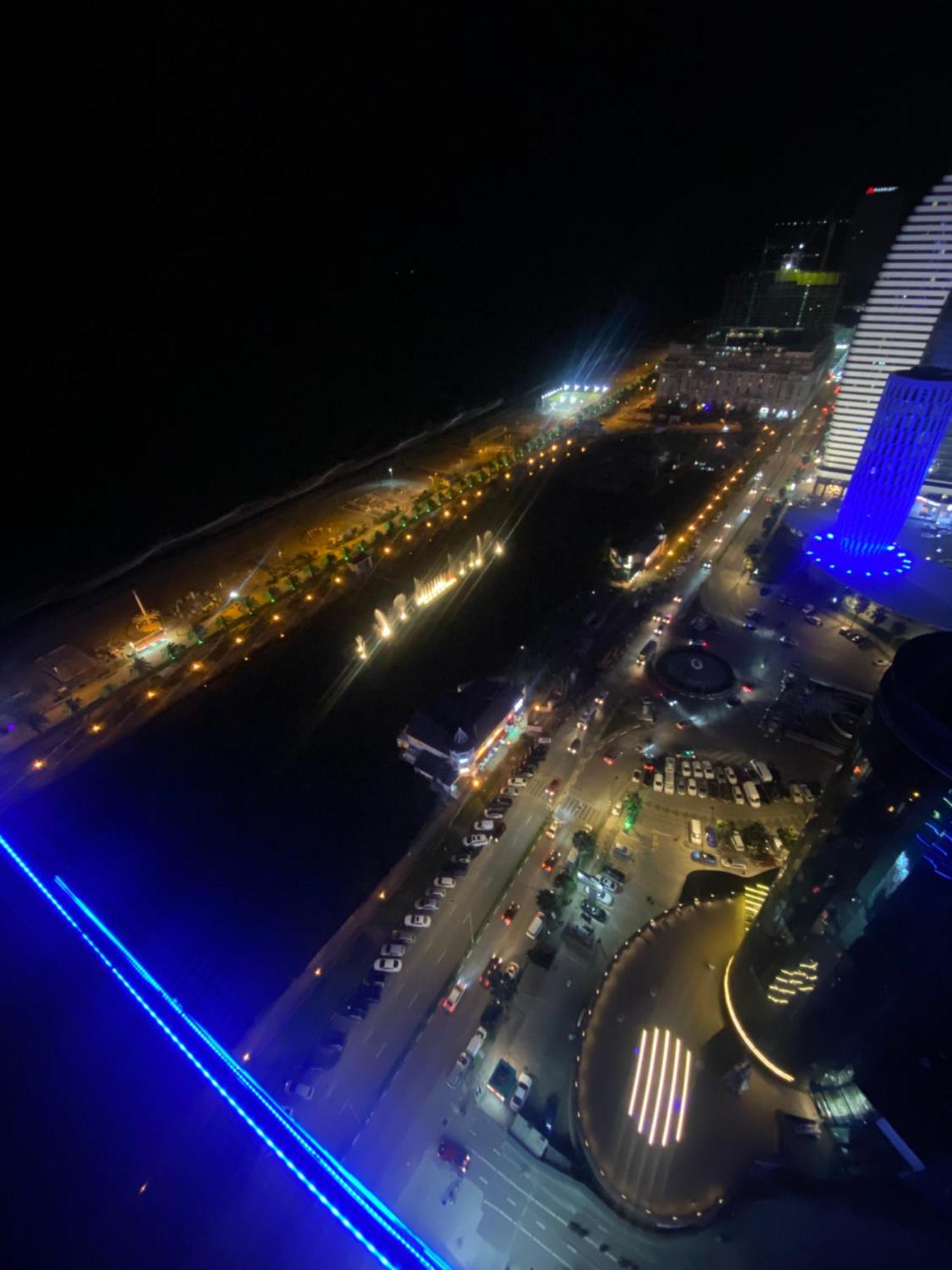 Delux Sea View Aparthotel In Orbi City Batumi Exterior photo