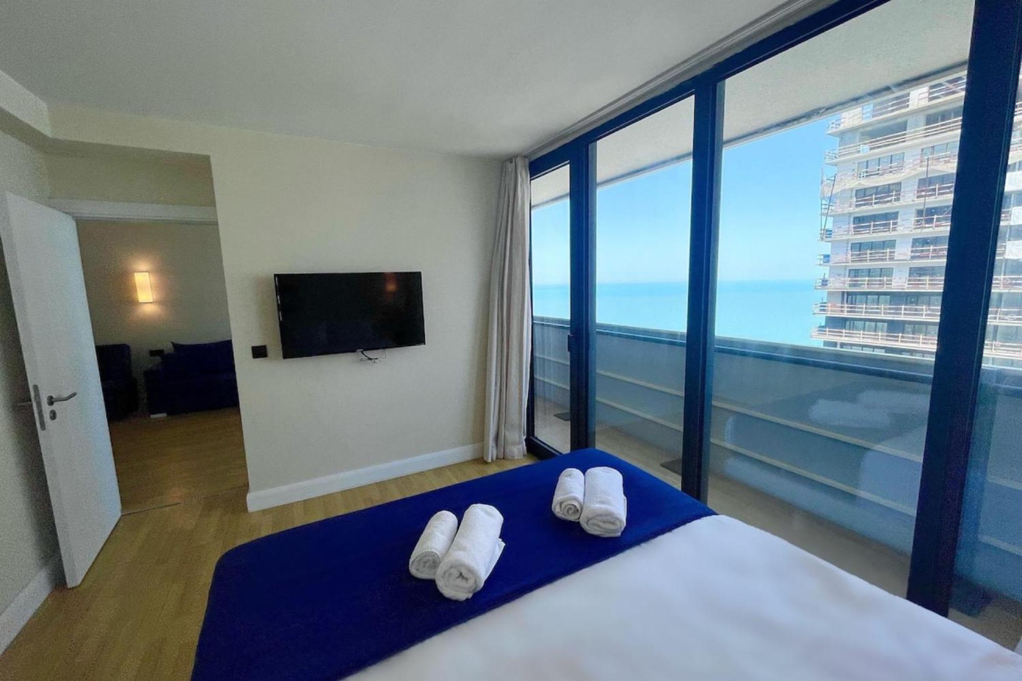 Delux Sea View Aparthotel In Orbi City Batumi Exterior photo