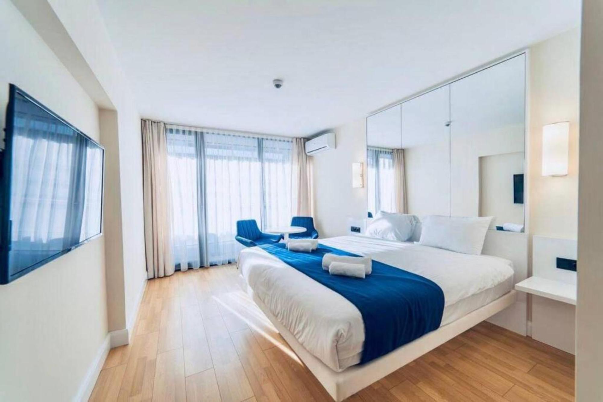 Delux Sea View Aparthotel In Orbi City Batumi Exterior photo