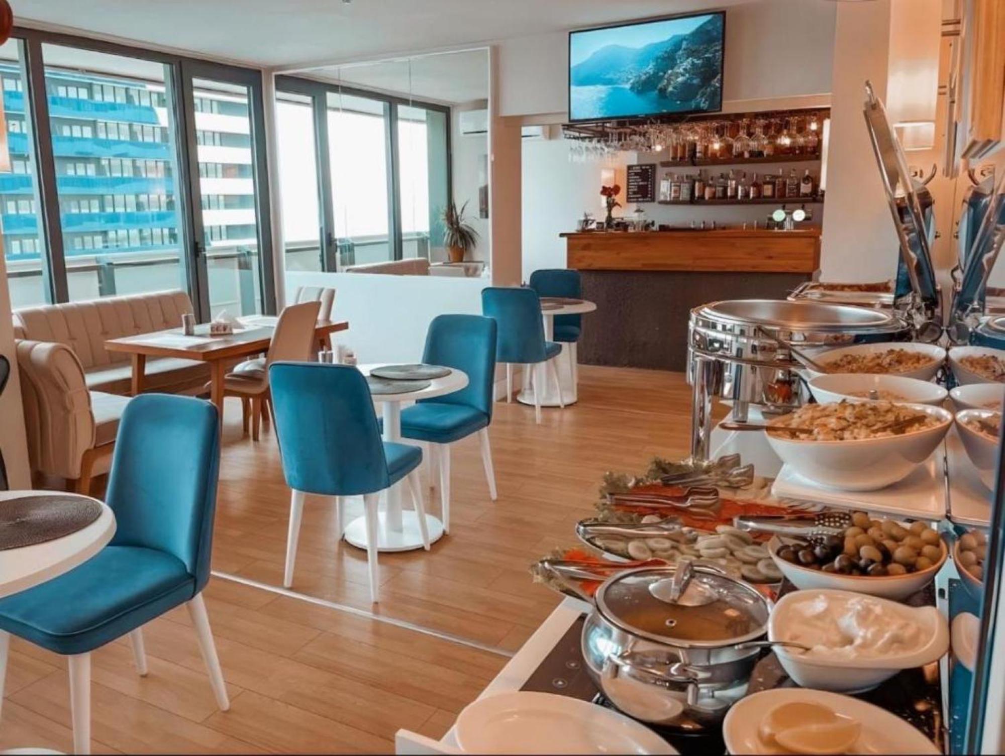 Delux Sea View Aparthotel In Orbi City Batumi Exterior photo